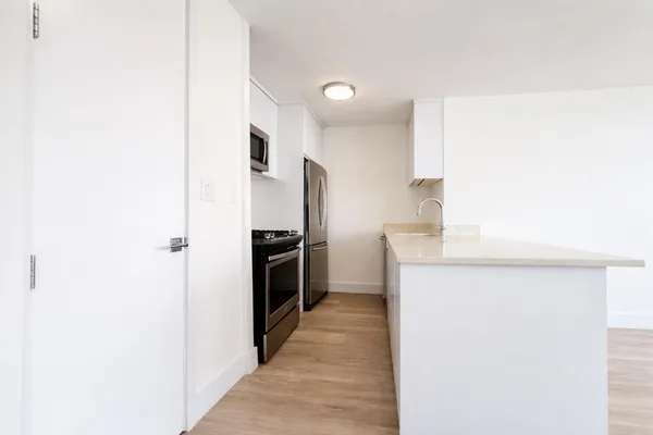 $6,200 | 1735 York Avenue, Unit 14H | Upper East Side