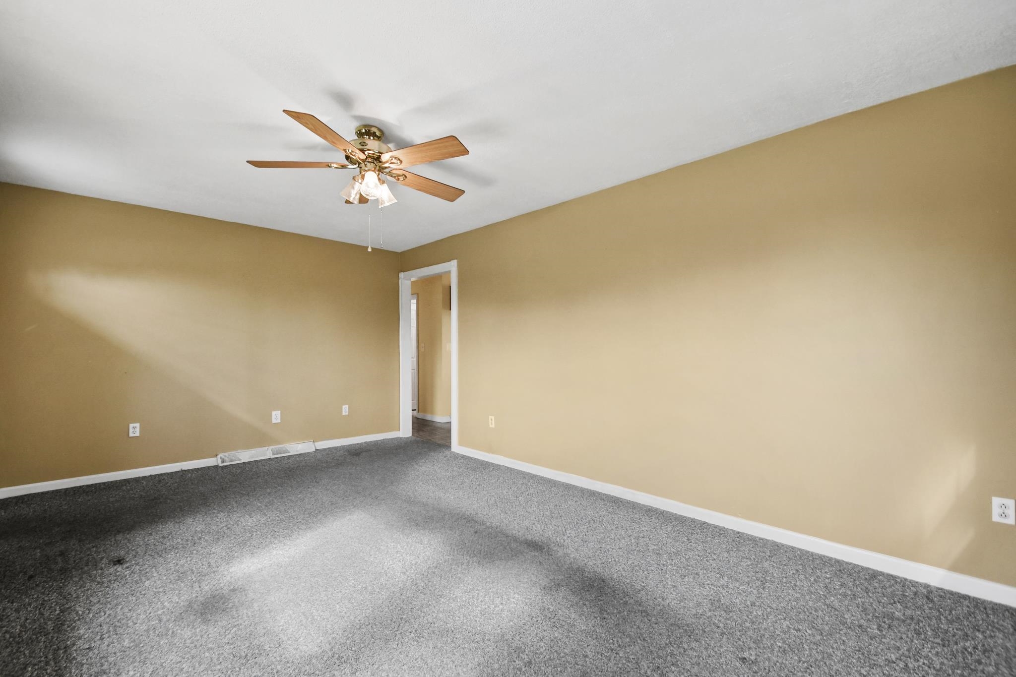 275 Walton Road Seabrook, NH 03874 - Photo 11 of 30