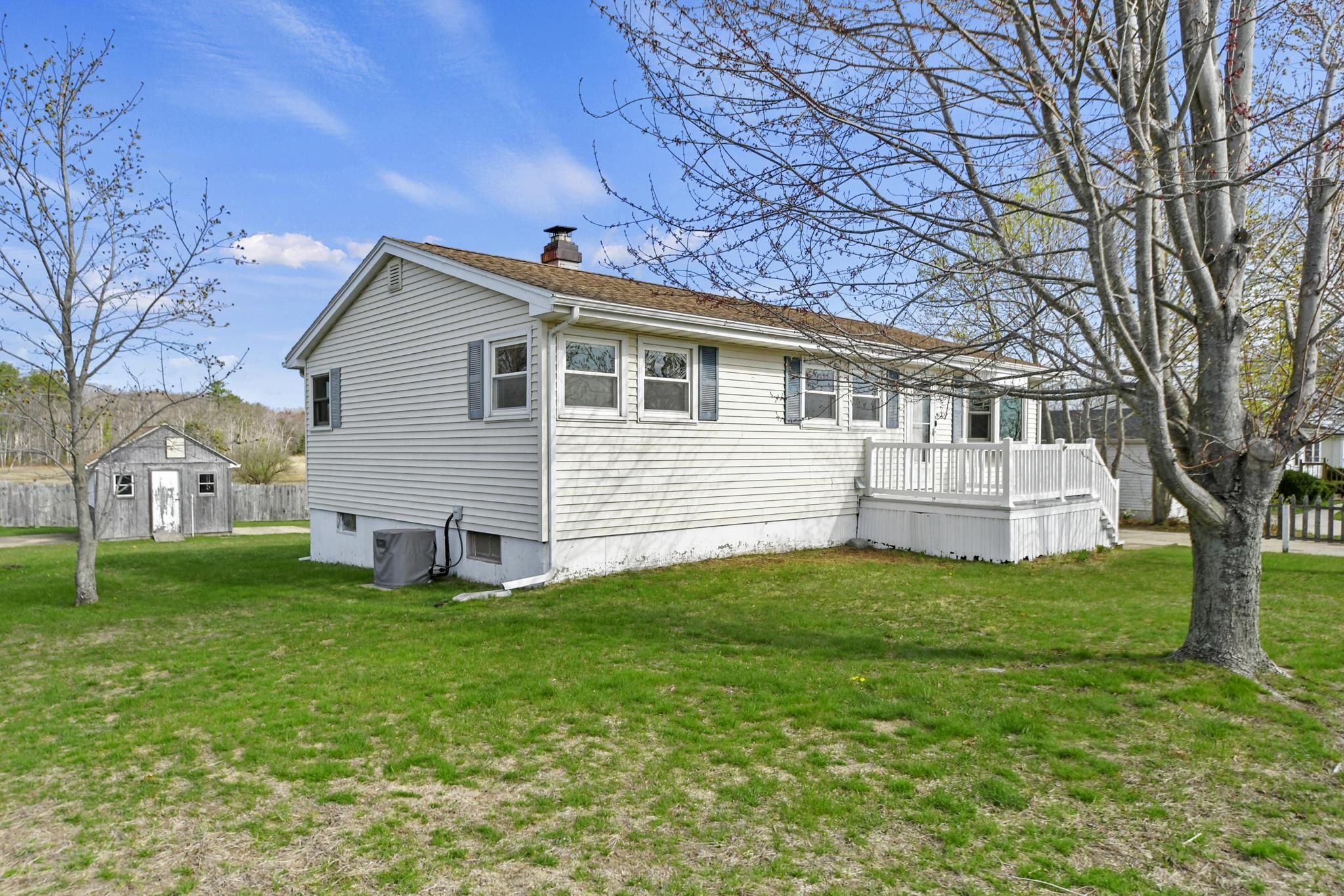 275 Walton Road Seabrook, NH 03874 - Photo 2 of 30