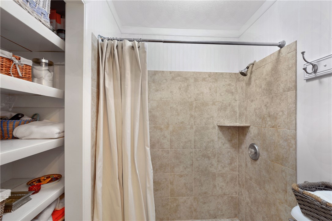801 Mallery Street, Unit H St. Simons Island, GA 31522 - Photo 18 of 25 Master shower