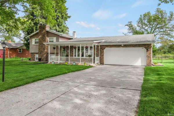 $265,000 | 11325 Idlewood Drive, Osceola, IN 46561