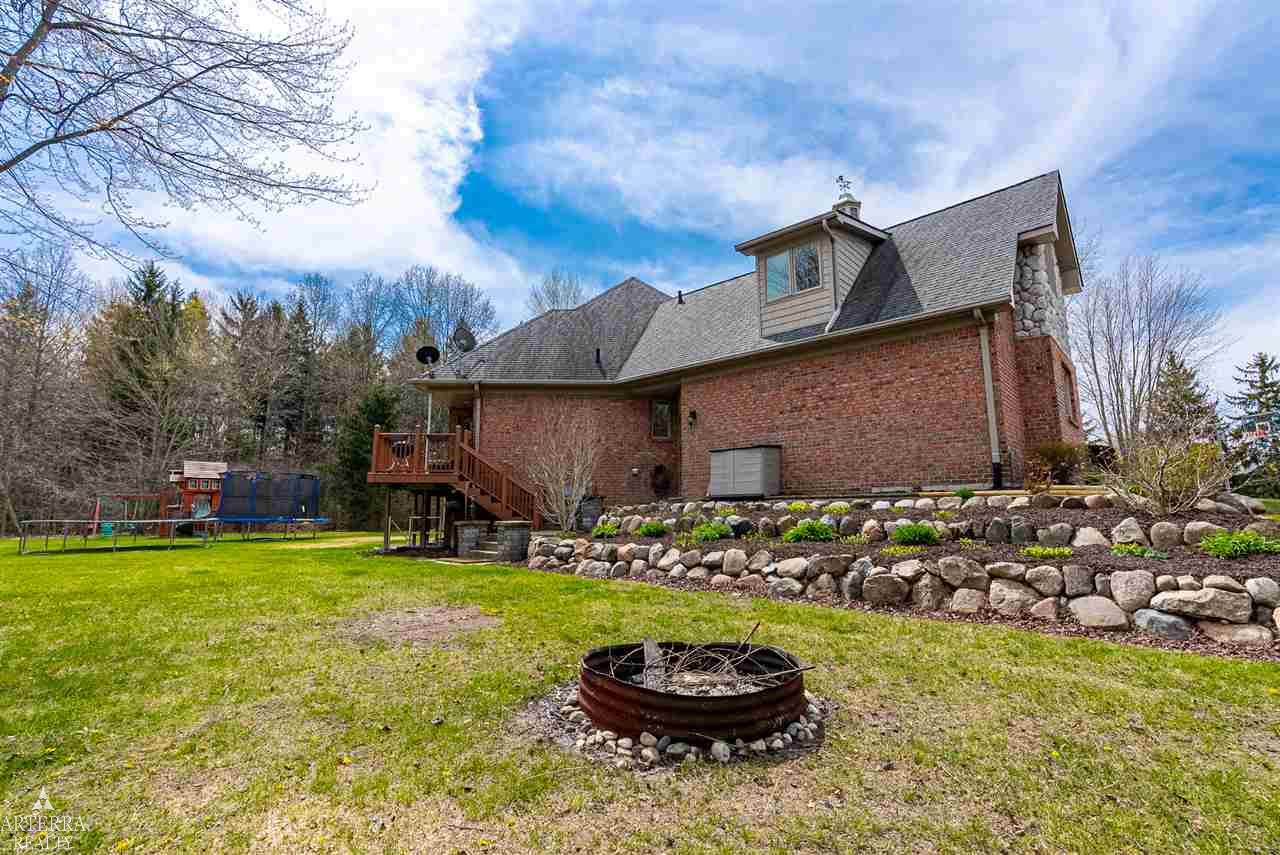 8045 Morrow Road Algonac, MI 48001 - Photo 59 of 63 50039985-58.JPG