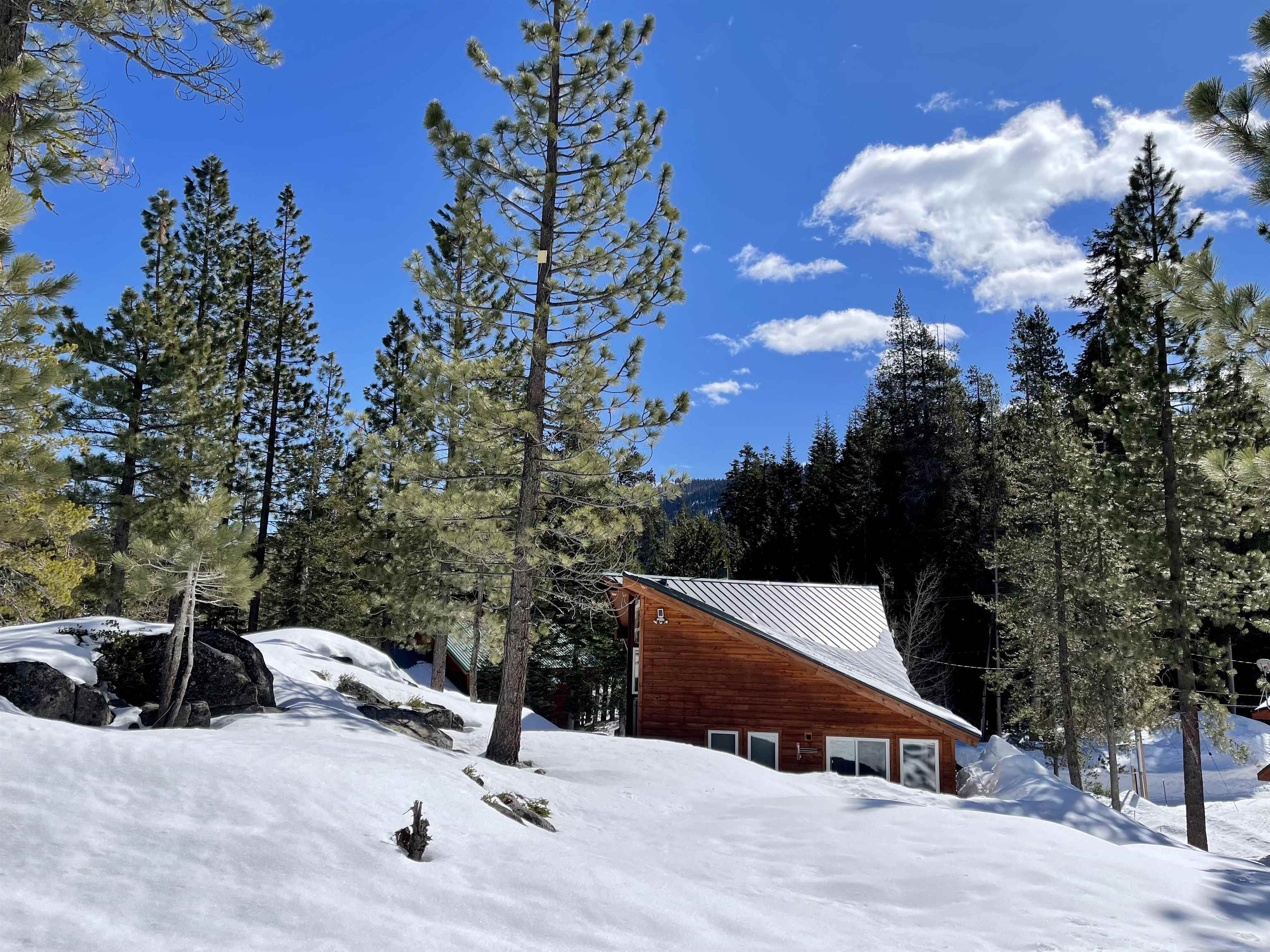 10535 Washoe Road Truckee, CA 96161 - Photo 20 of 21 Gallery Image 20