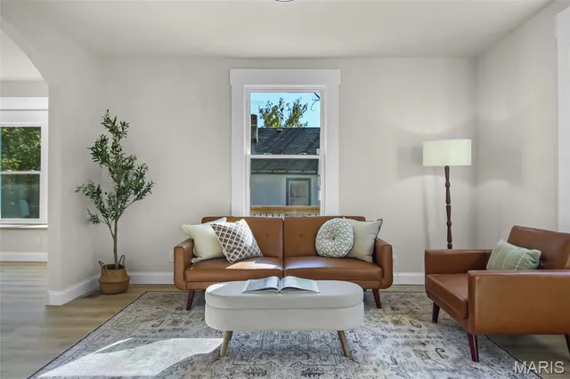 $215,000 | 1516 Quendo Avenue, St. Louis, MO 63130