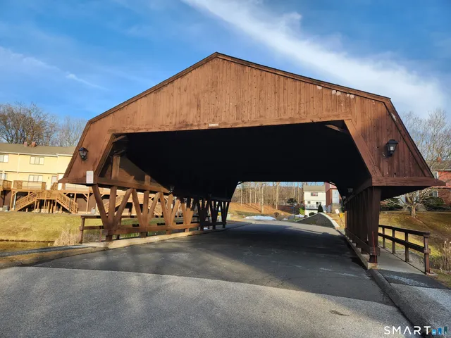 a view of a water fountain