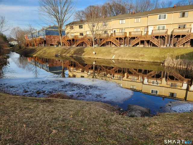 $2,100 | 83 Churchill Way, Unit 83, Newington, CT 06111