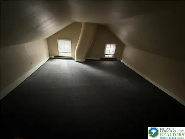 a view of empty room with window