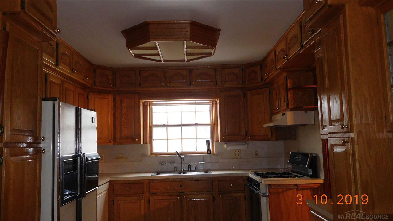 7247 Big Hand Road St. Clair, MI 48079 - Photo 15 of 28 31373398-14.JPG