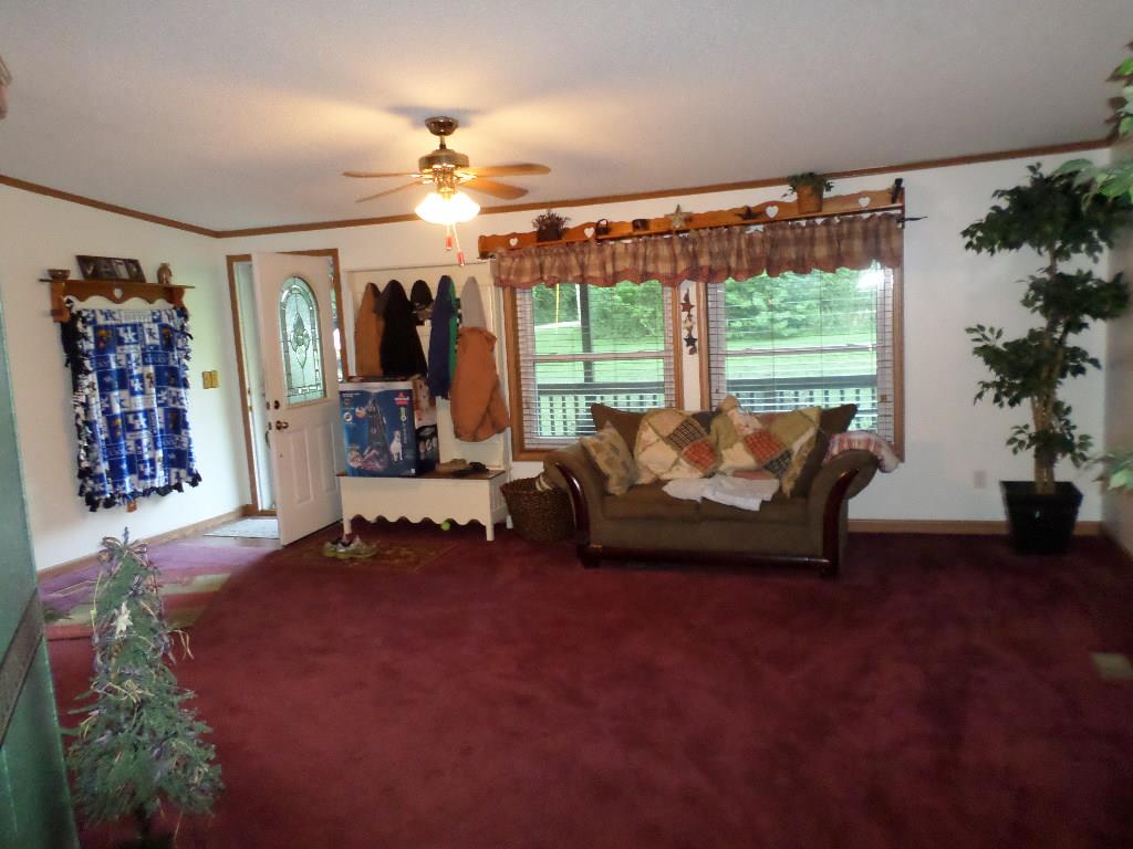 2087 Carithers Road Princeton, IN 47670 - Photo 11 of 25