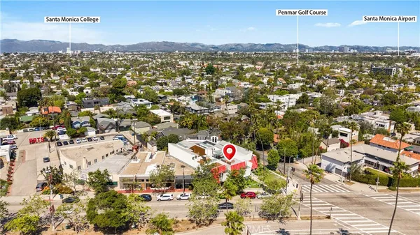 $2,479,999 | 719 Venice Blvd., Venice, CA 90291