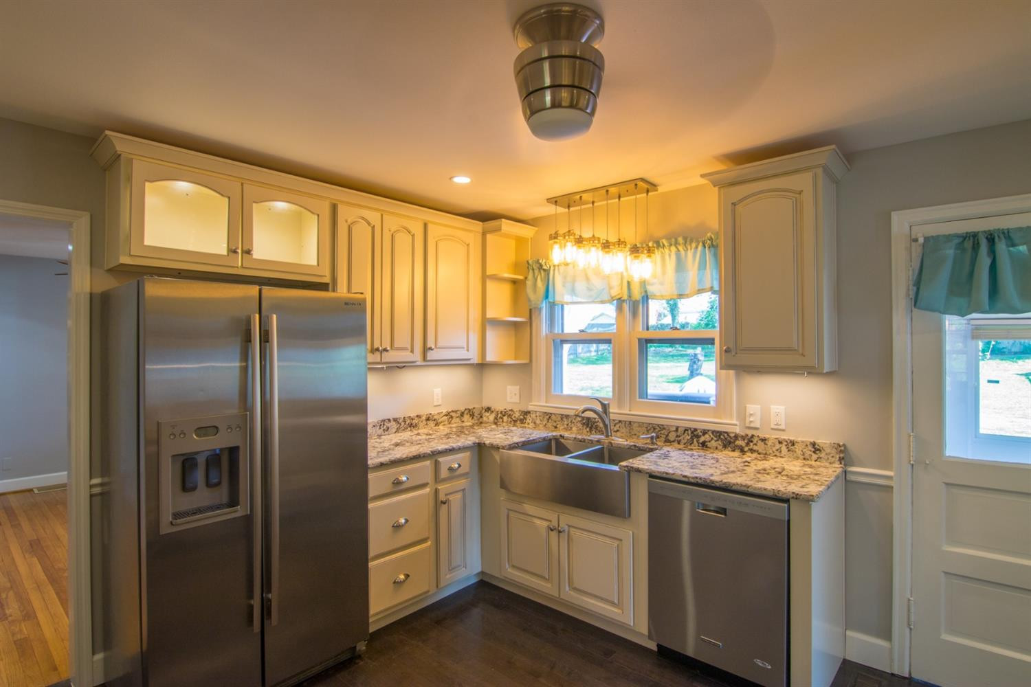 529 Dover Road Lexington, KY 40505 - Photo 4 of 31 Photo 4