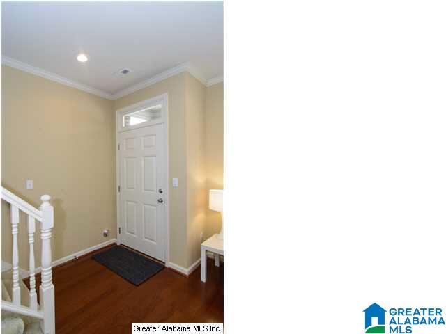 201 Calloway Lane Pelham, AL 35124 - Photo 3 of 34