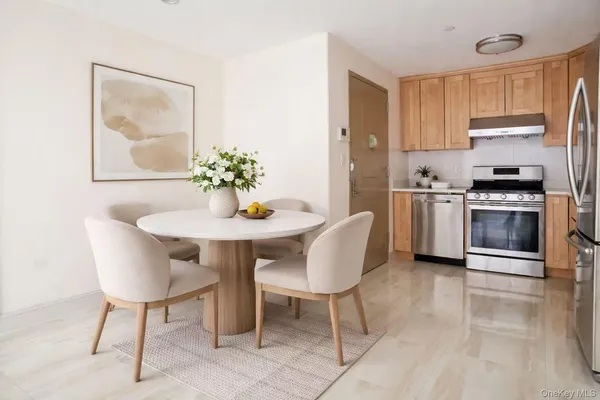 $668,000 | 65-38 Austin Street, Unit 3F | Rego Park