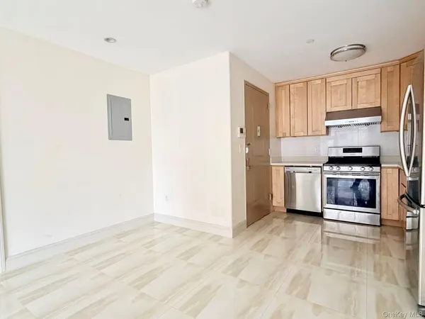 $668,000 | 65-38 Austin Street, Unit 3F | Rego Park