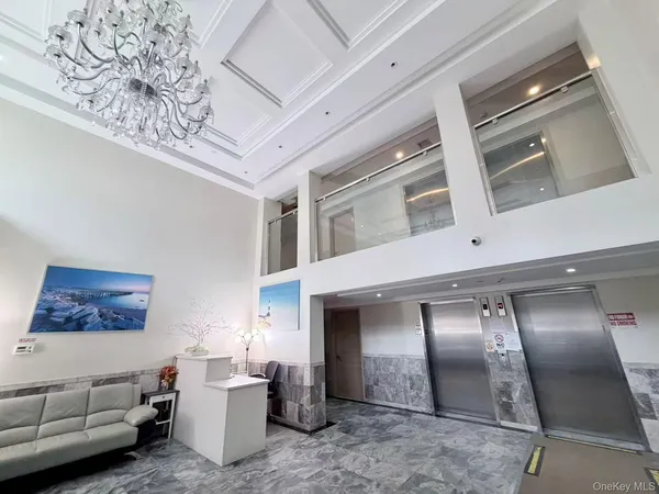 $668,000 | 65-38 Austin Street, Unit 3F | Rego Park