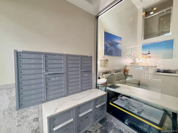 $668,000 | 65-38 Austin Street, Unit 3F | Rego Park