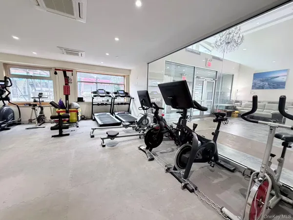 $668,000 | 65-38 Austin Street, Unit 3F | Rego Park