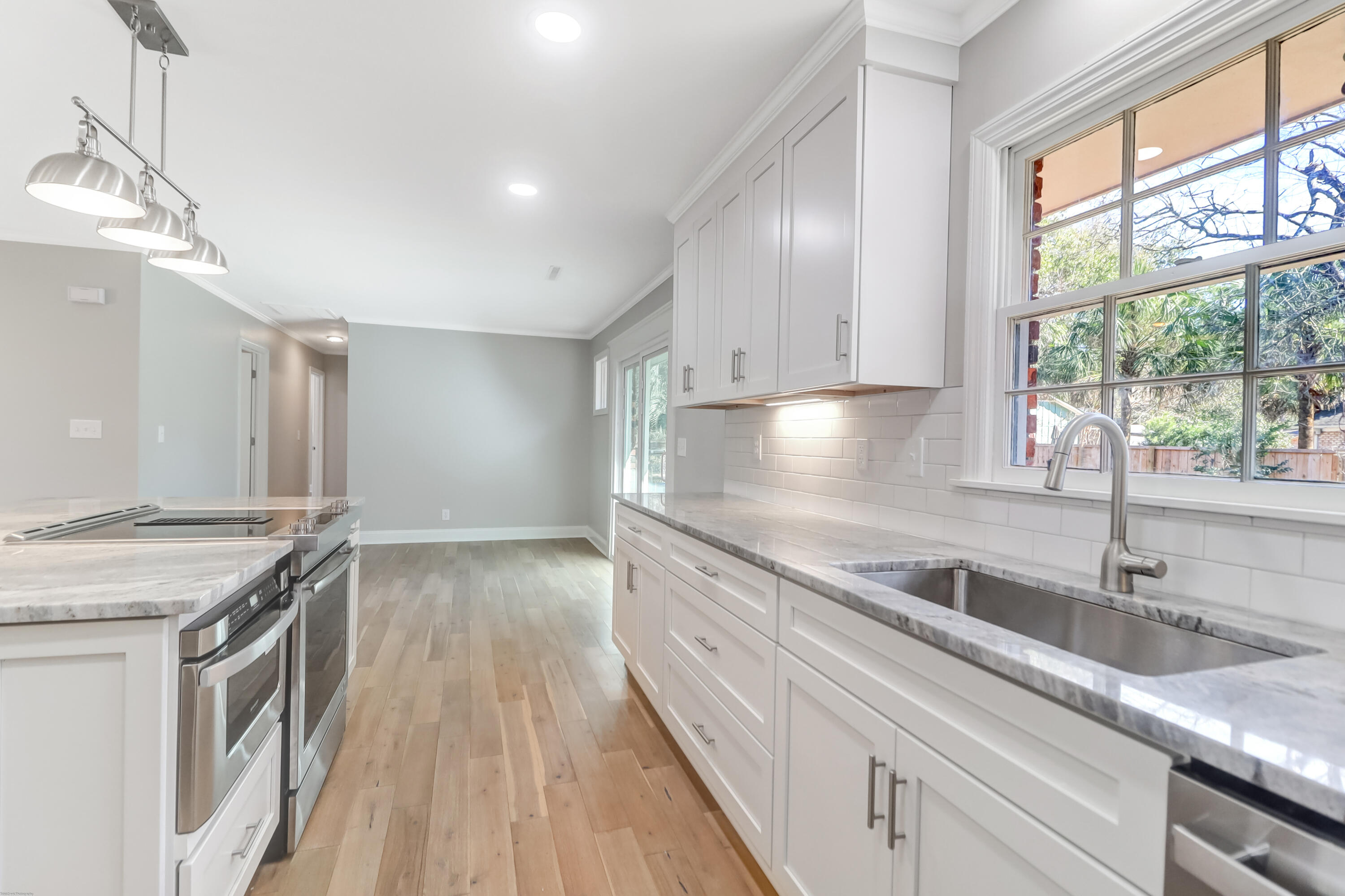 1477 Village Road Charleston, SC 29407 - Photo 10 of 29 Kitchen