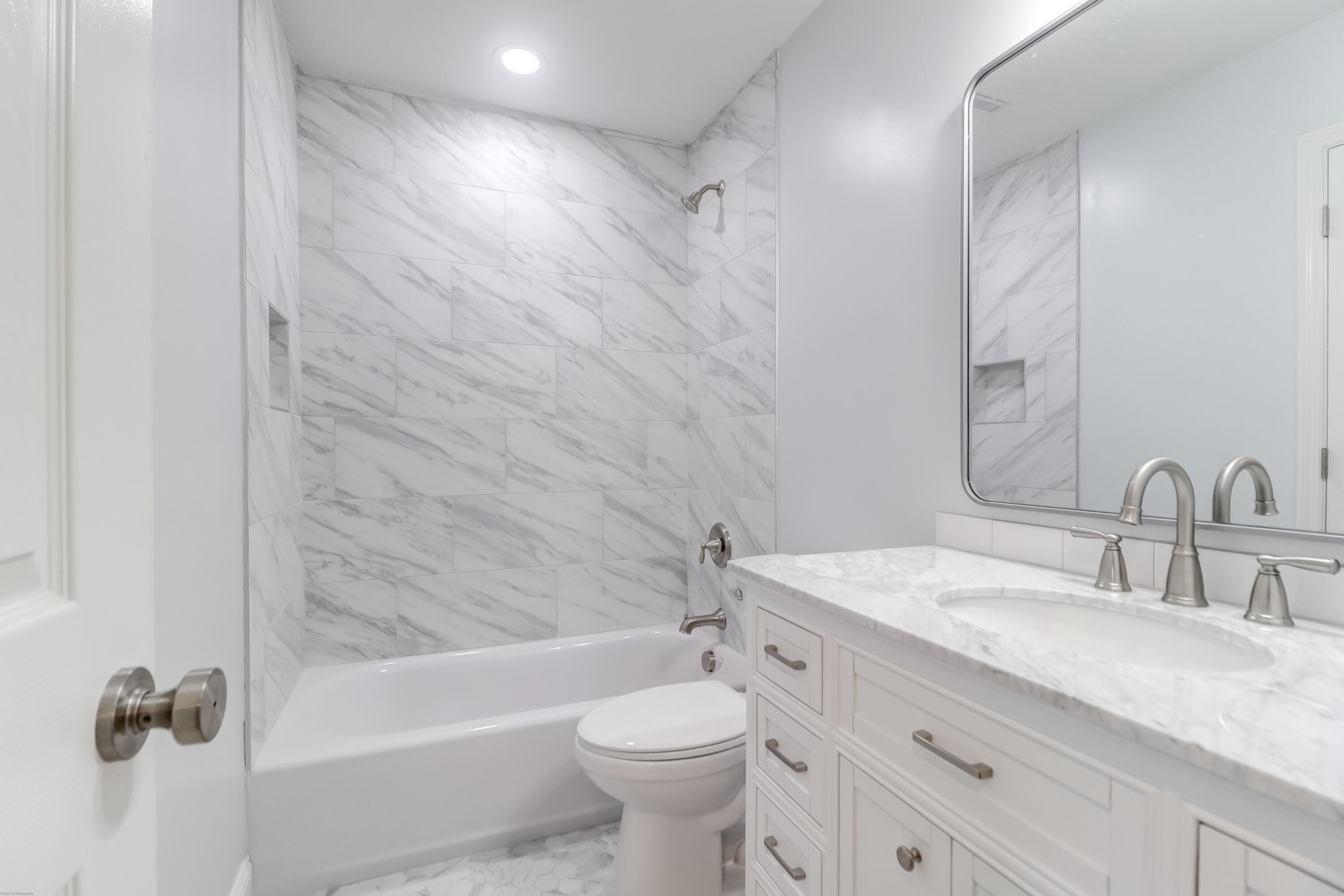1477 Village Road Charleston, SC 29407 - Photo 24 of 29 Hall Bath