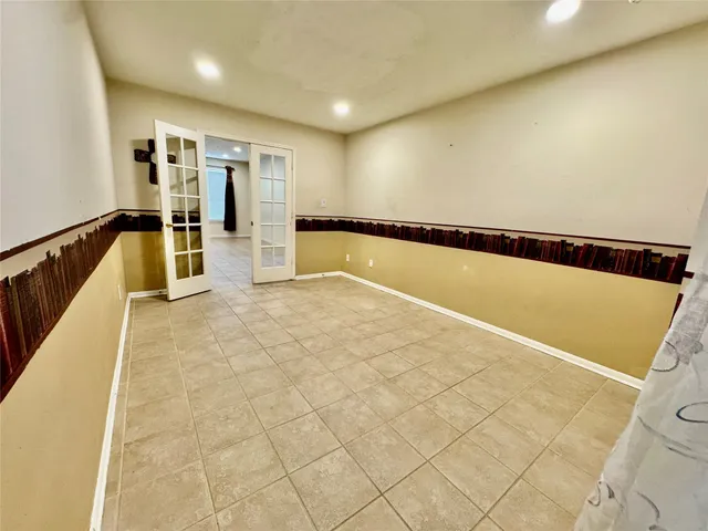 $2,075 | 20303 Misty Cove Drive, Katy, TX 77449