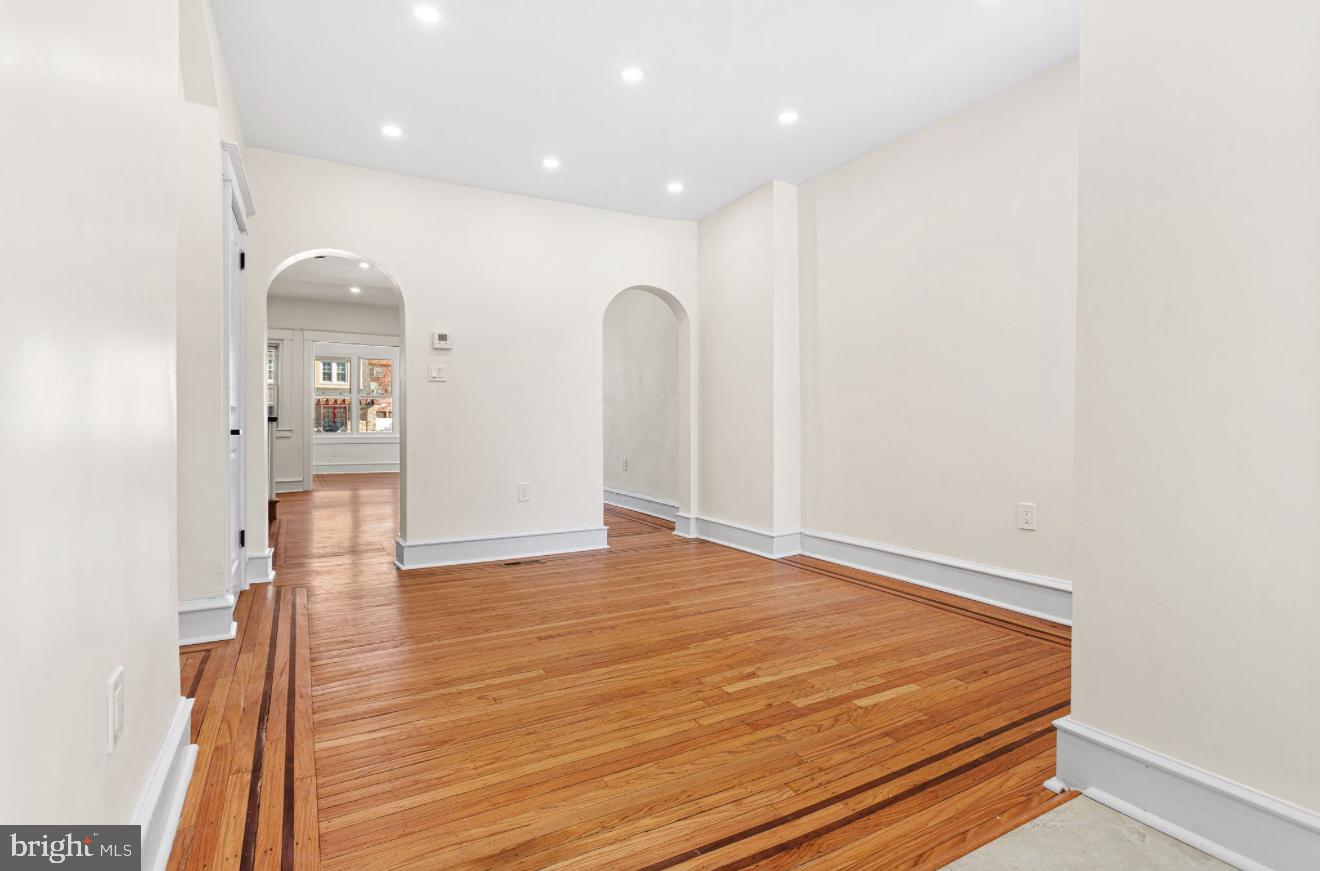 6812 Sprague Street Philadelphia, PA 19119 - Photo 4 of 27