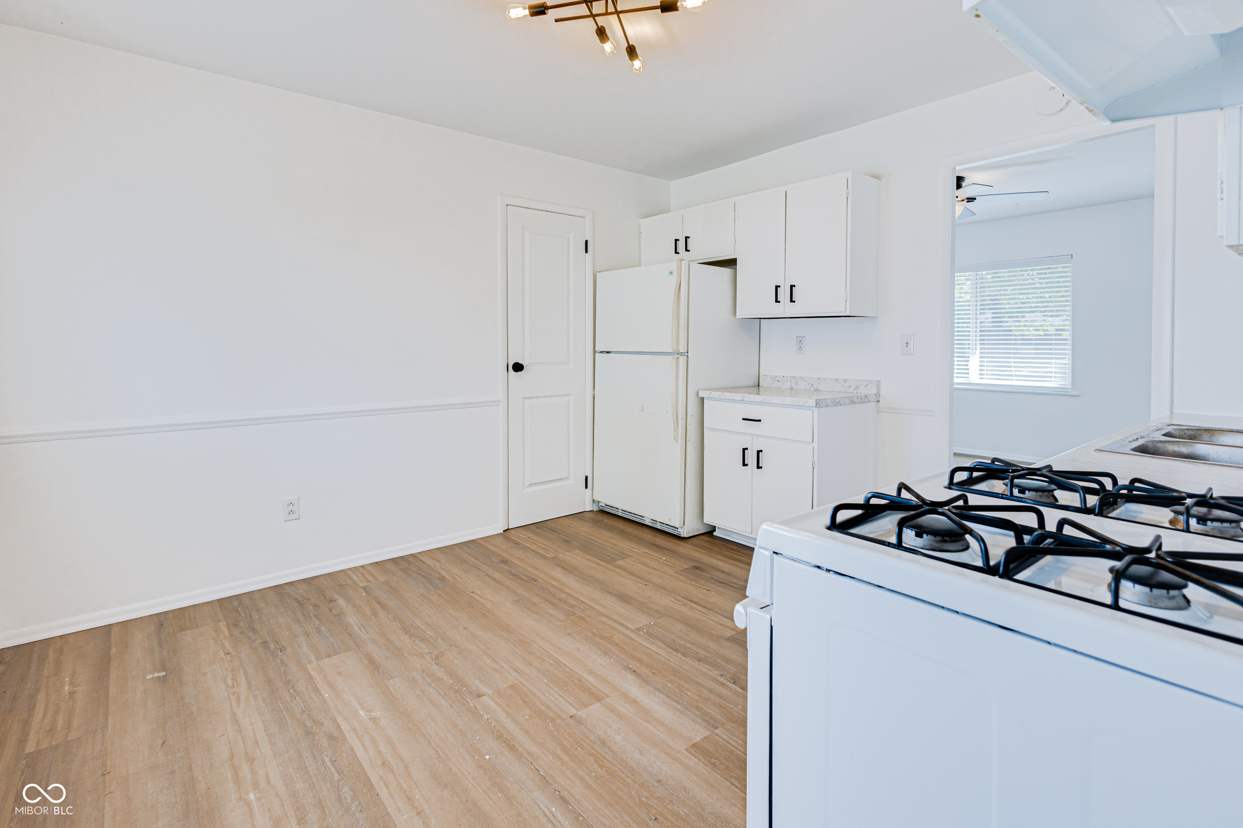 1711 Raintree Drive Anderson, IN 46011 - Photo 10 of 32 Gallery Image 10