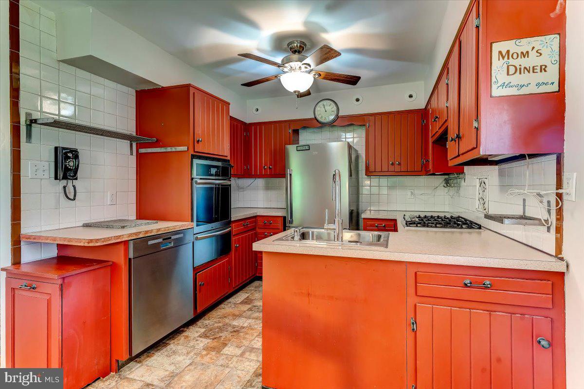 7200 Hill Road Philadelphia, PA 19128 - Photo 7 of 19 Gallery Image 7