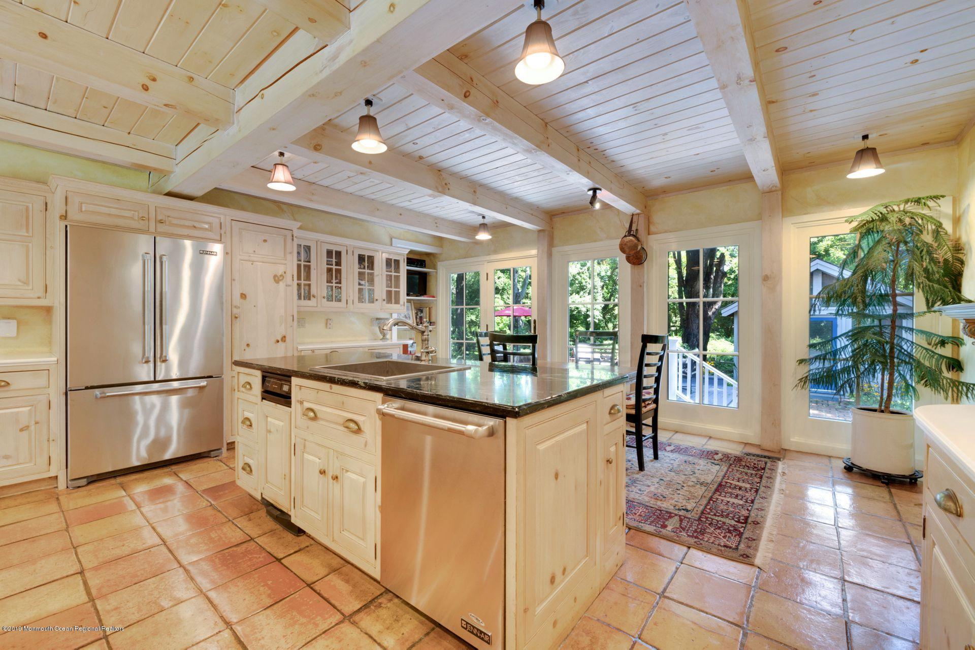 63 Phalanx Road Lincroft, NJ 07738 - Photo 16 of 49 15