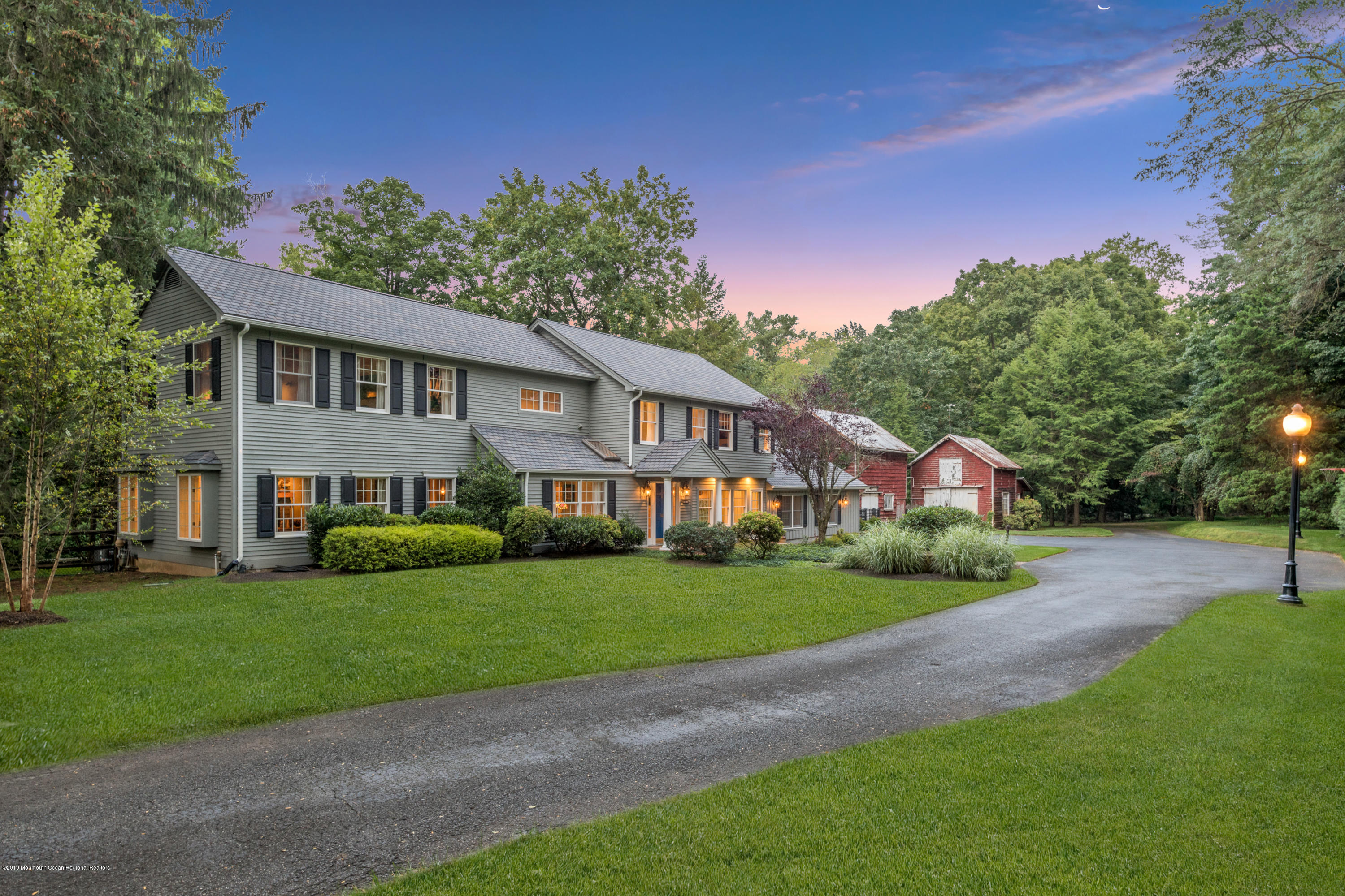 63 Phalanx Road Lincroft, NJ 07738 - Photo 3 of 49 b1129227-4de3-4fe5-9695-ef85edae5d73