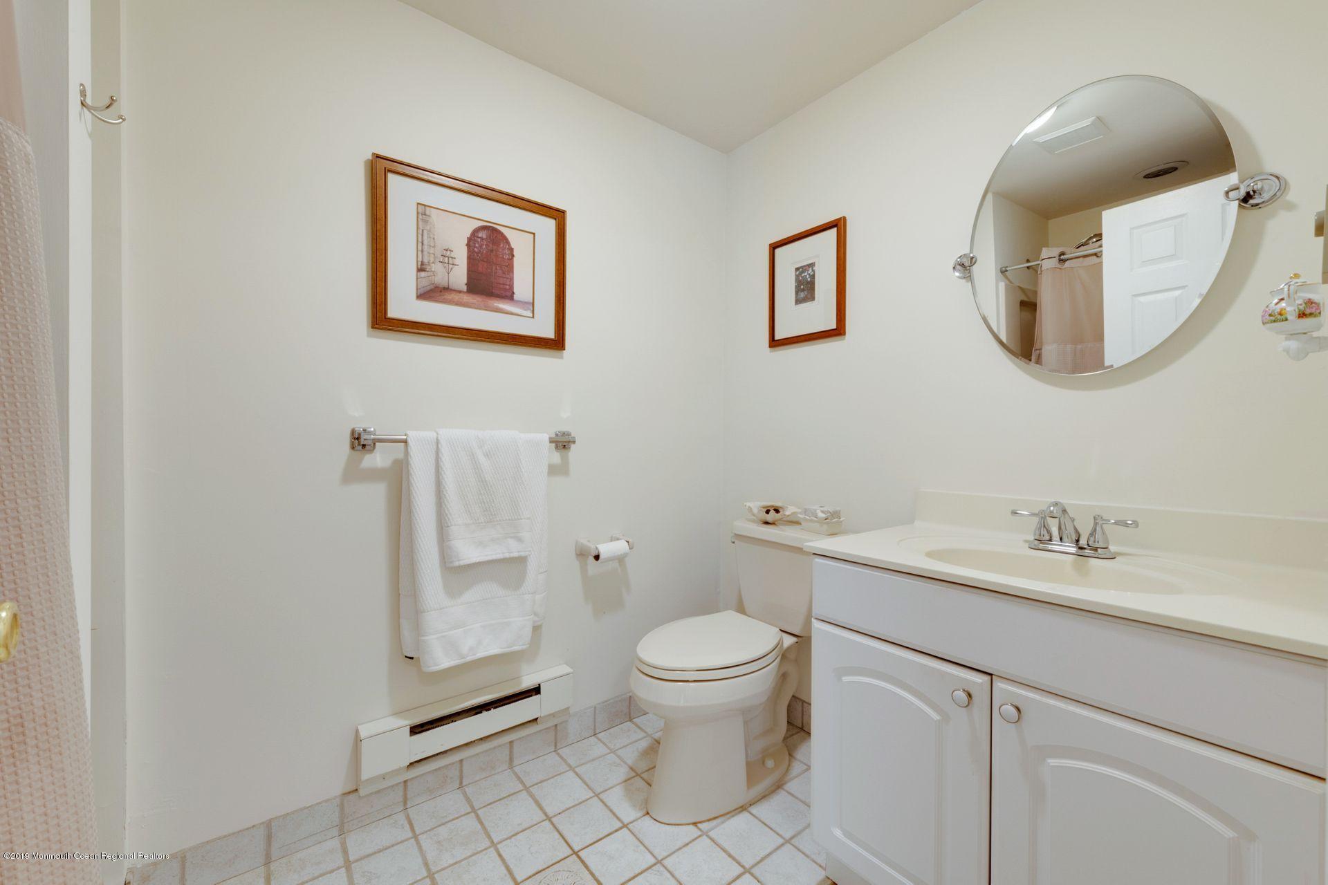 63 Phalanx Road Lincroft, NJ 07738 - Photo 23 of 49 22