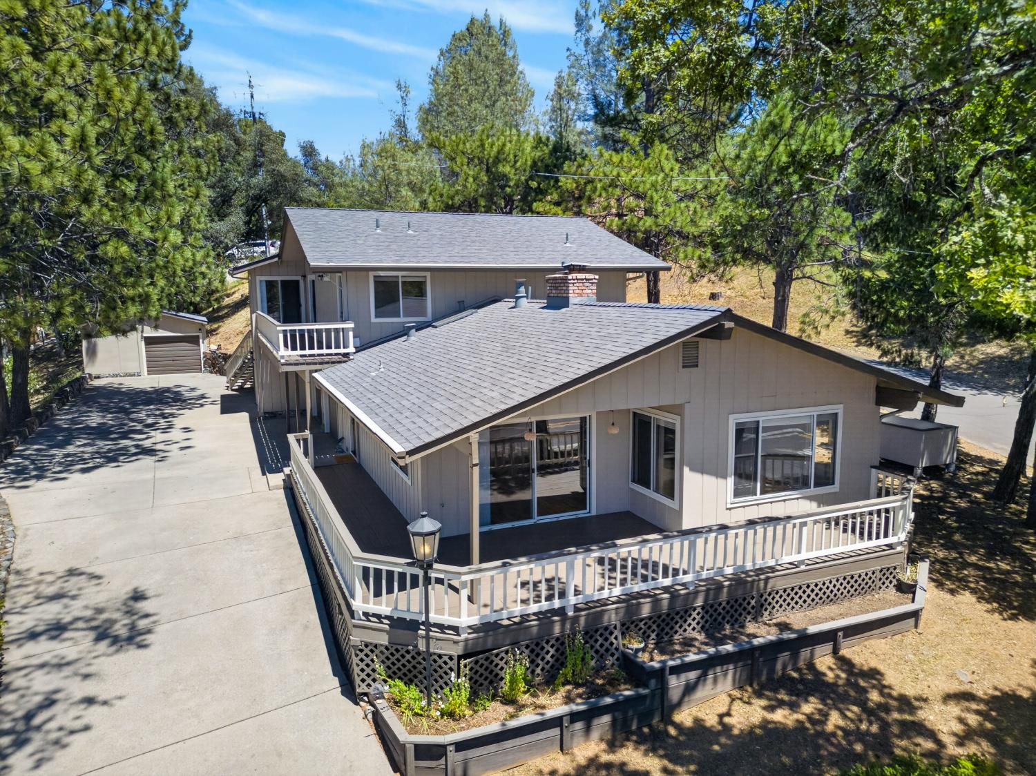 12096 Poplar Road Auburn, CA 95602 - Photo 2 of 84