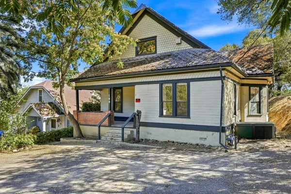 $299,000 | 197 Hoffman Avenue, Auburn, CA 95603