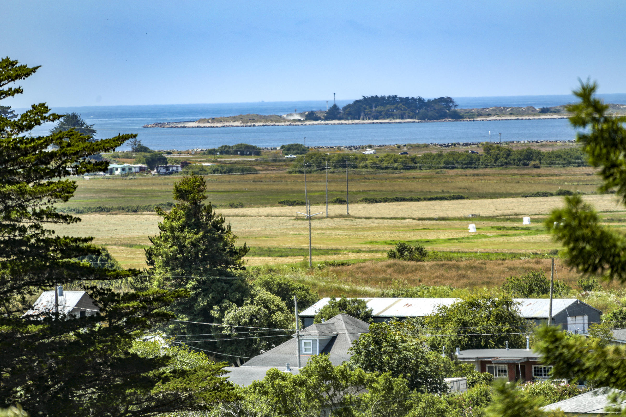 6227 Elk River Road Eureka, CA 95503 - Photo 2 of 41