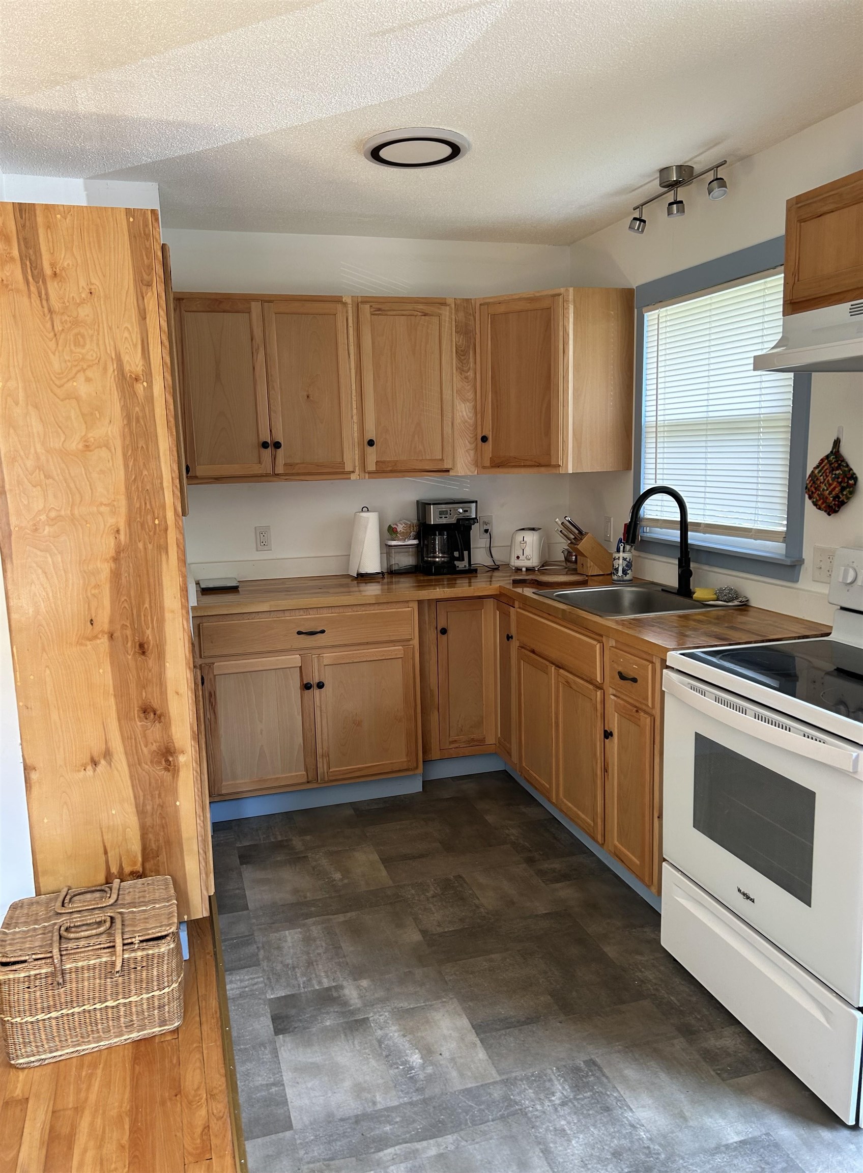 5 Hill Place Springfield, VT 05156 - Photo 22 of 22