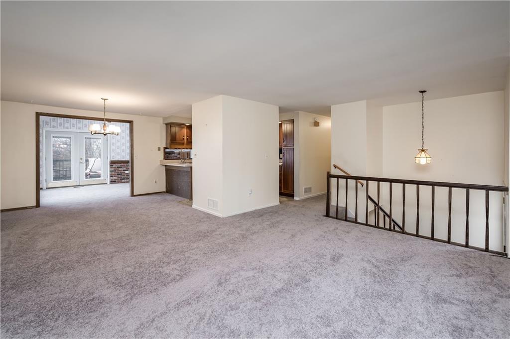 130 Blackshire Road Butler, PA 16001 - Photo 4 of 24 Gallery Image 4