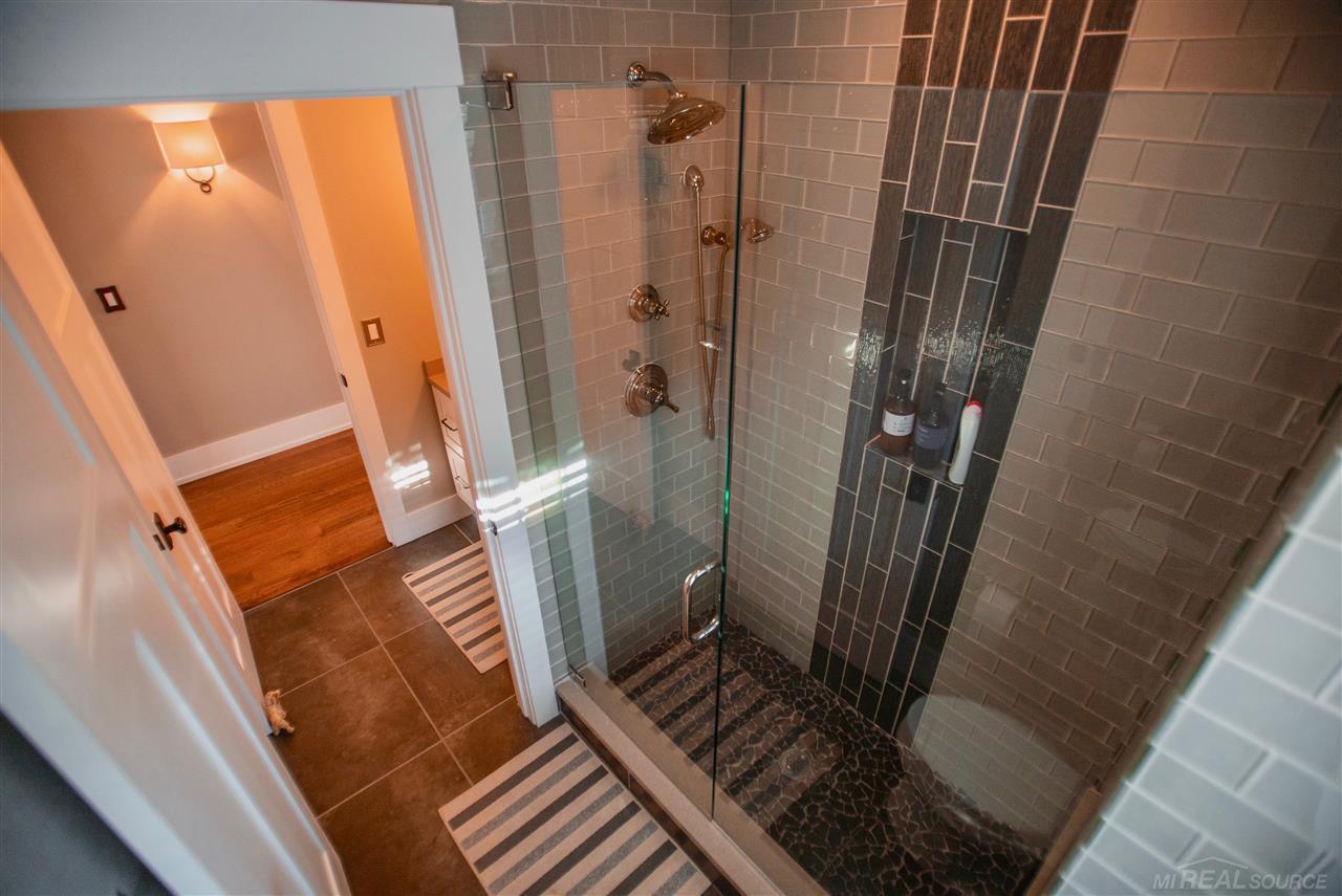 307 Wilcox Street Rochester, MI 48307 - Photo 36 of 49 31368059-35.JPG