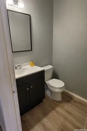 $2,800 | 422 Shadowbluff Drive, San Antonio, TX 78216