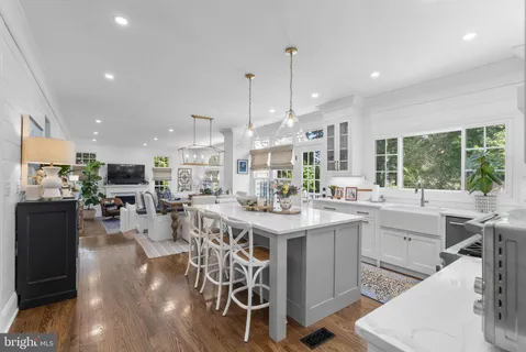 $1,124,000 | 4620 Brightwood Road, Olney, MD 20832