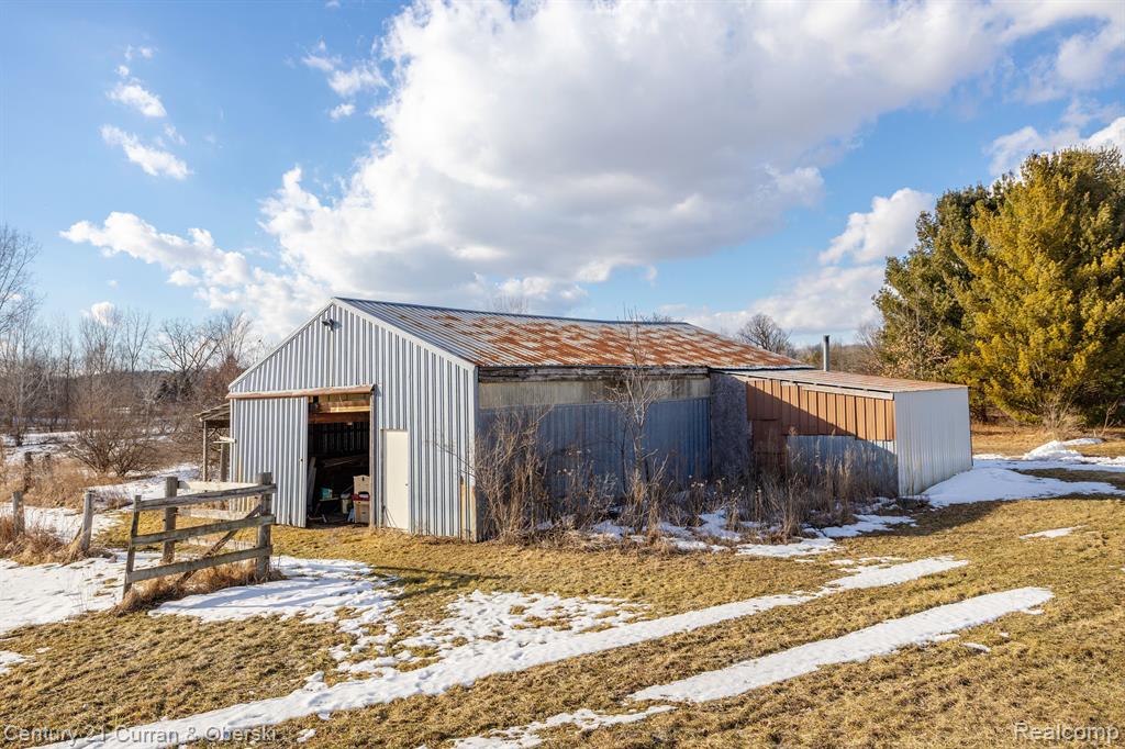 12340 Clyde Road Fenton, MI 48430 - Photo 49 of 56