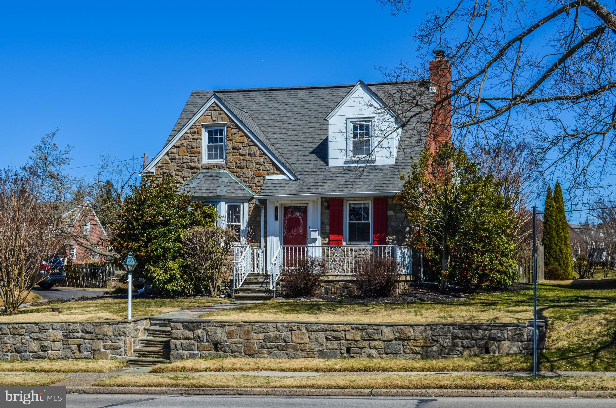 923 Providence Road Springfield, PA 19064 - Photo 2 of 39
