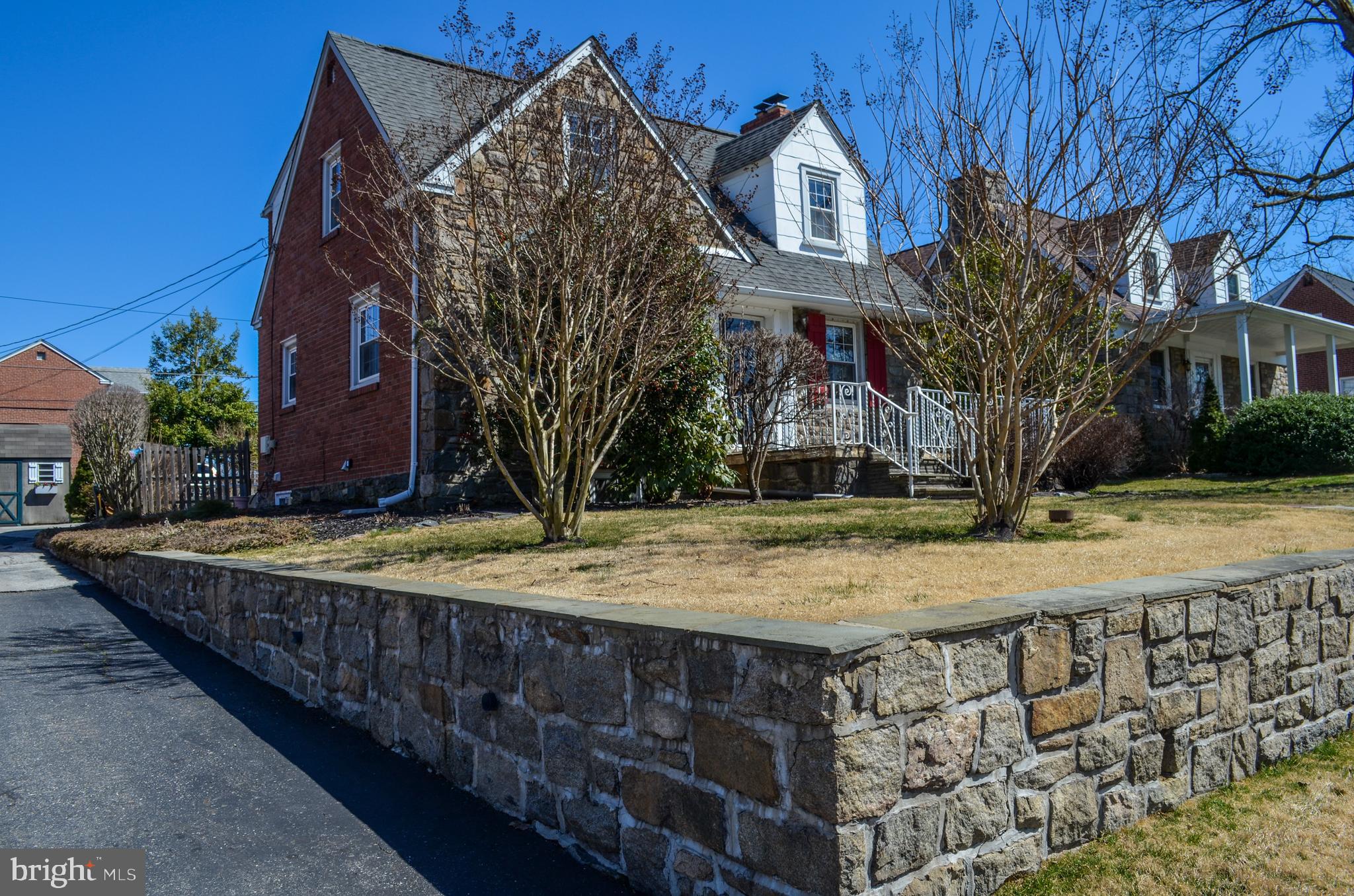923 Providence Road Springfield, PA 19064 - Photo 4 of 39