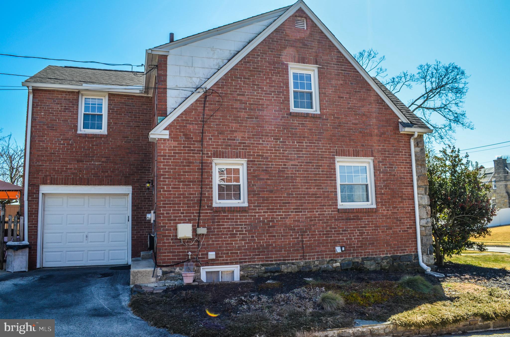 923 Providence Road Springfield, PA 19064 - Photo 6 of 39