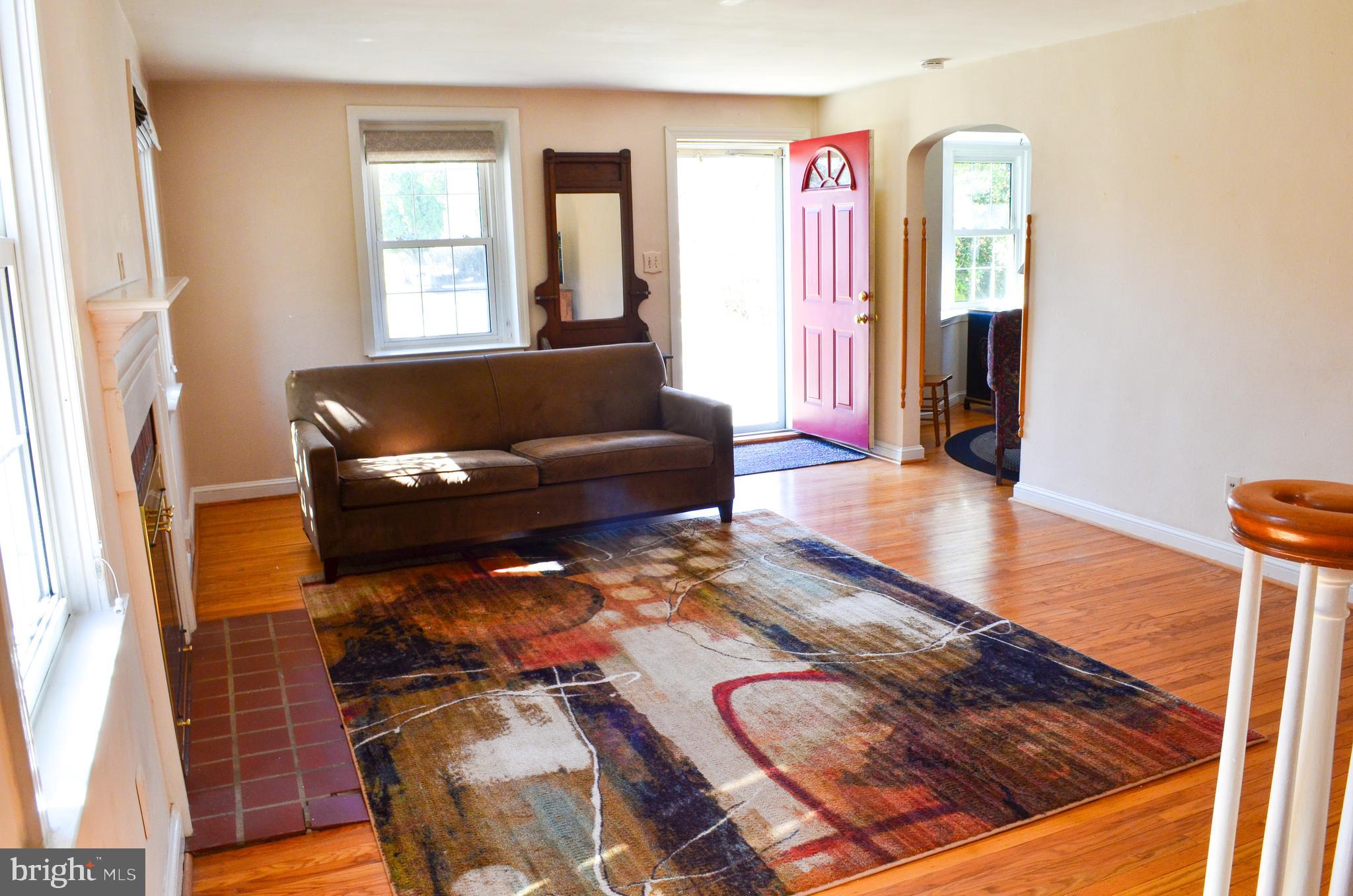 923 Providence Road Springfield, PA 19064 - Photo 8 of 39