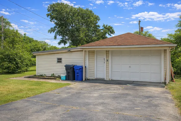 $255,000 | 4627 Custer Avenue, Lyons, IL 60534