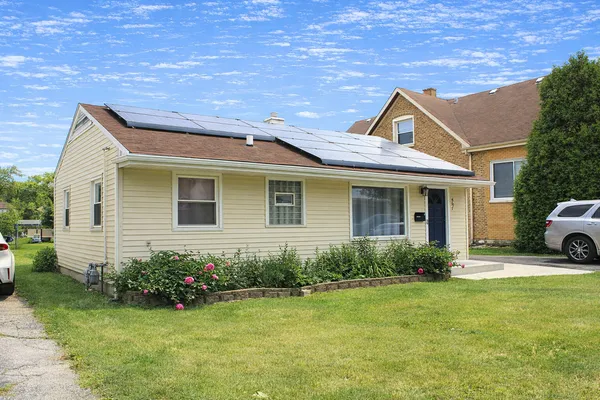 $255,000 | 4627 Custer Avenue, Lyons, IL 60534