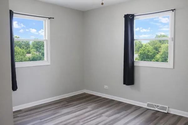 $255,000 | 4627 Custer Avenue, Lyons, IL 60534