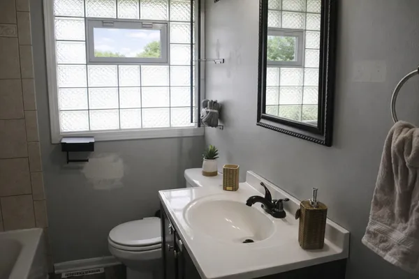 $255,000 | 4627 Custer Avenue, Lyons, IL 60534