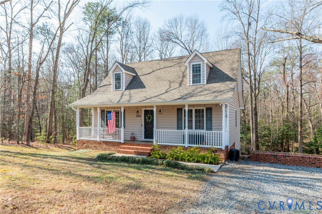 2949 Mountclair Road Chester, VA 23831 - Photo 5 of 30 Charming Cape Cod on large private lot.