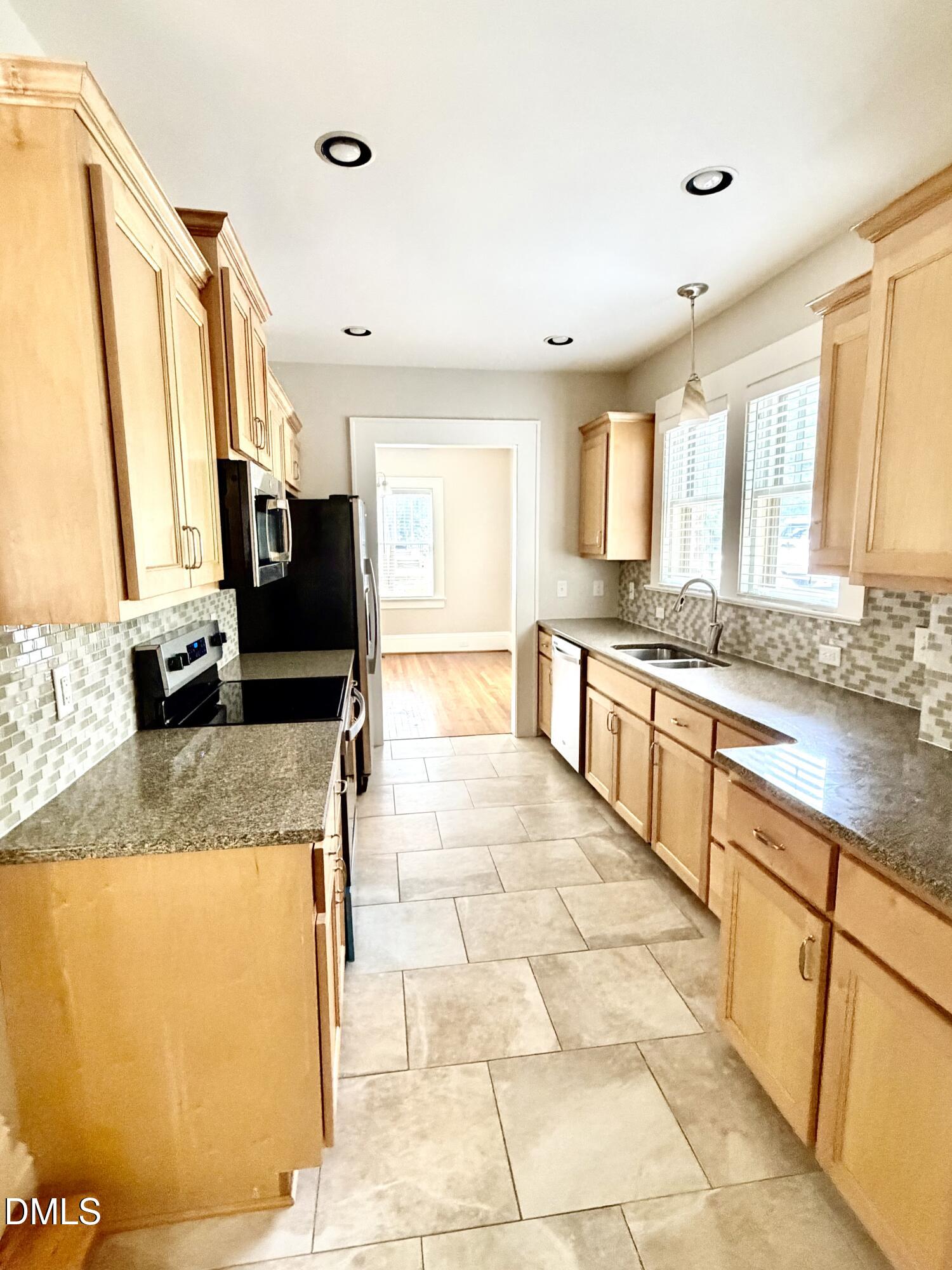 2608 Clark Avenue Raleigh, NC 27607 - Photo 25 of 41