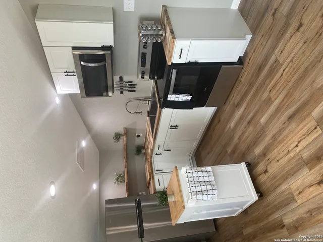 $1,195 | 151 Jones Beach Drive, Unit 1, Lakehills, TX 78063